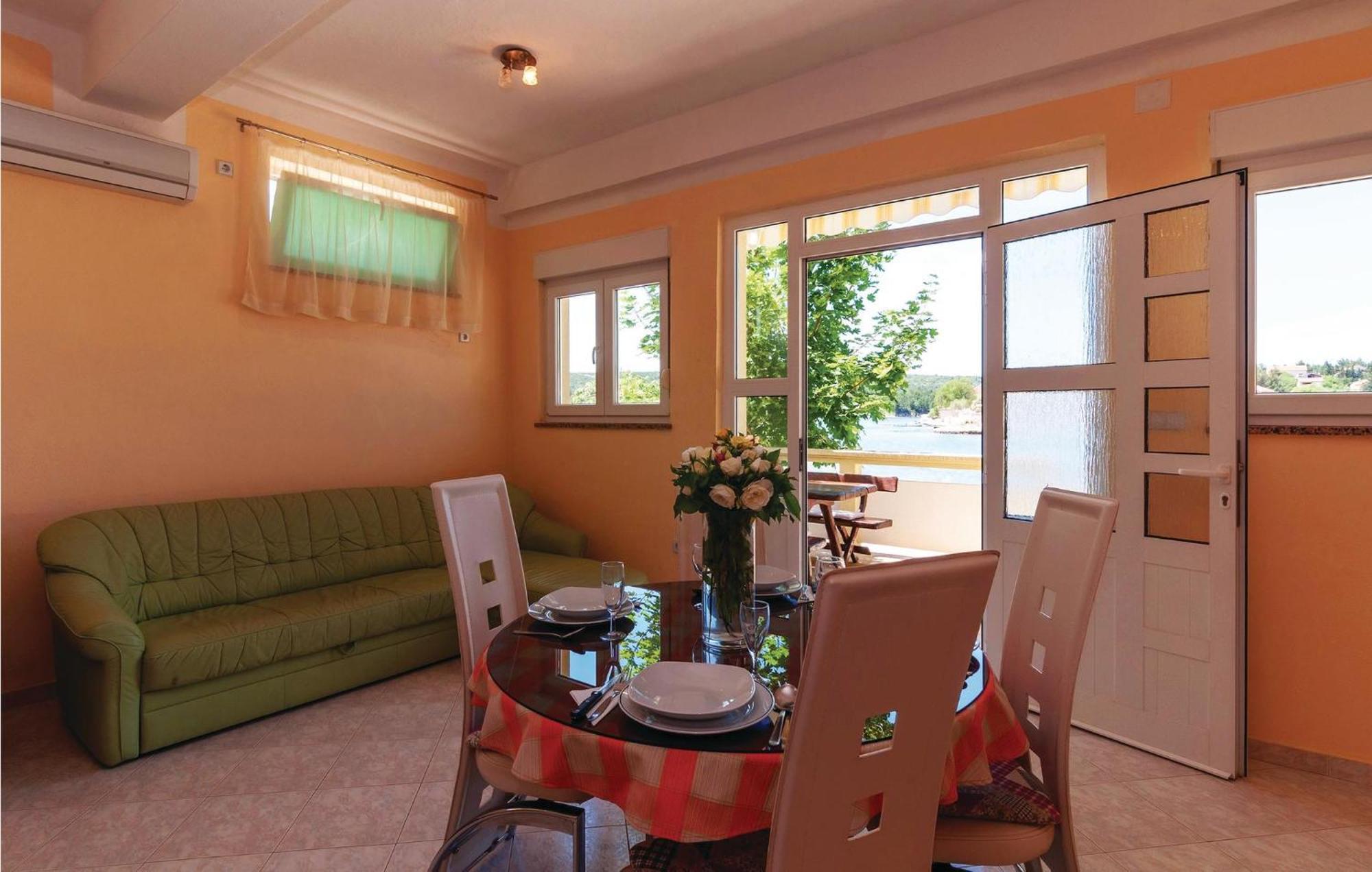 Awesome Apartment In Ribnica-Krusevo With Kitchen Anić Buitenkant foto