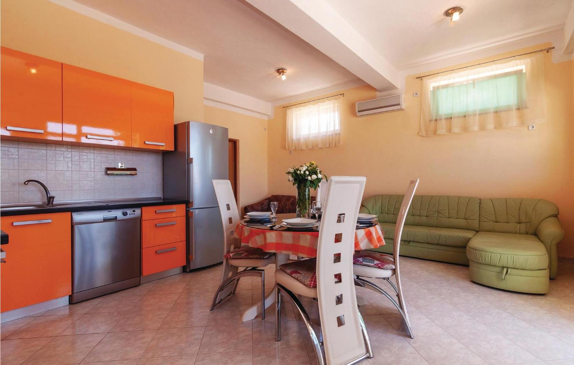 Awesome Apartment In Ribnica-Krusevo With Kitchen Anić Buitenkant foto